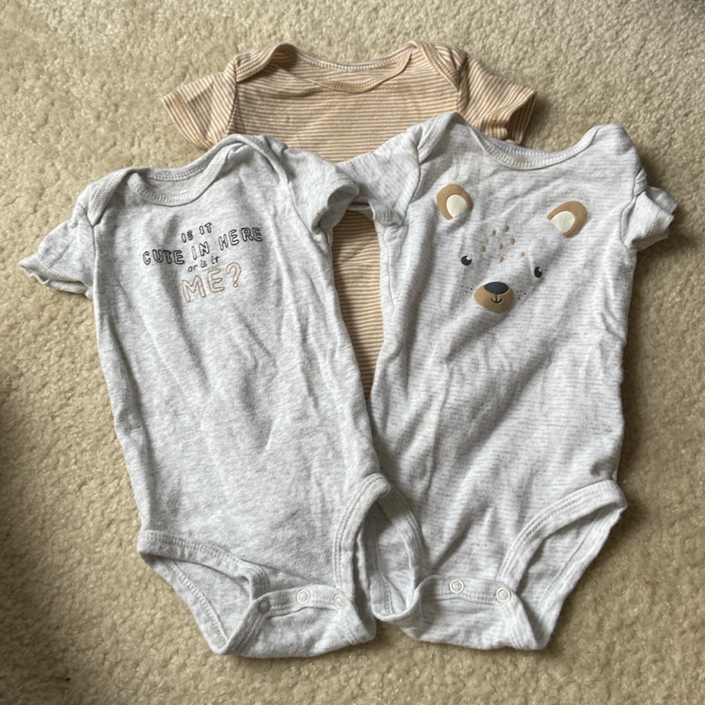 3-piece short sleeve onesie set 6M
